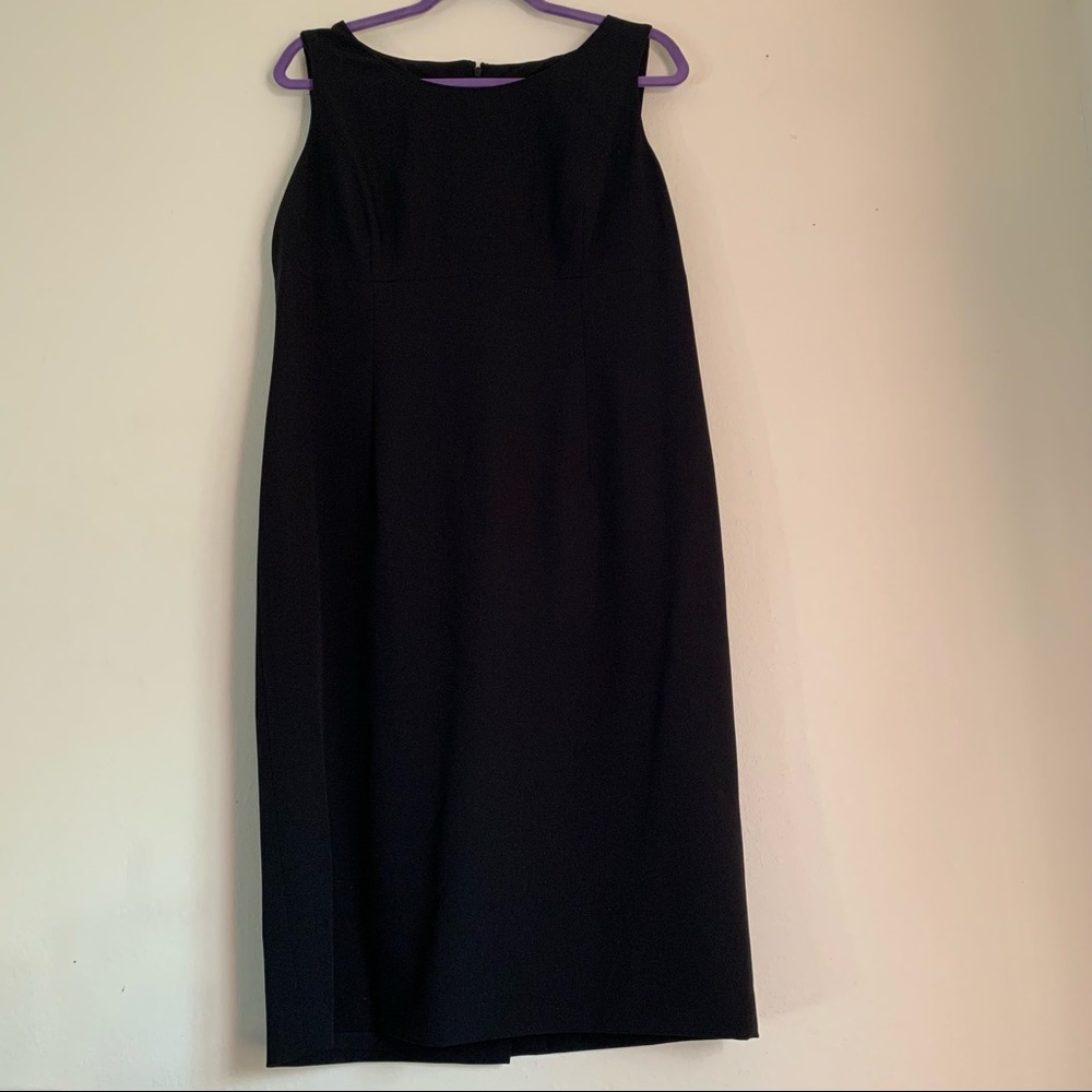 TOMMY HILFIGER BLACK SLEEVELESS SHEATH MIDI DRESS